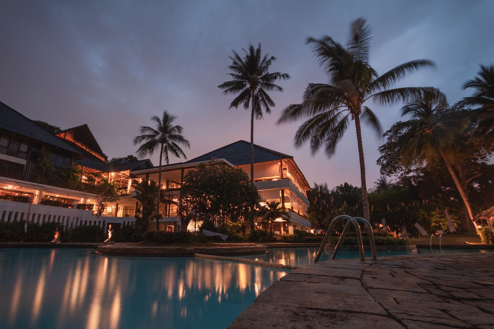 Glitz Stay exterior