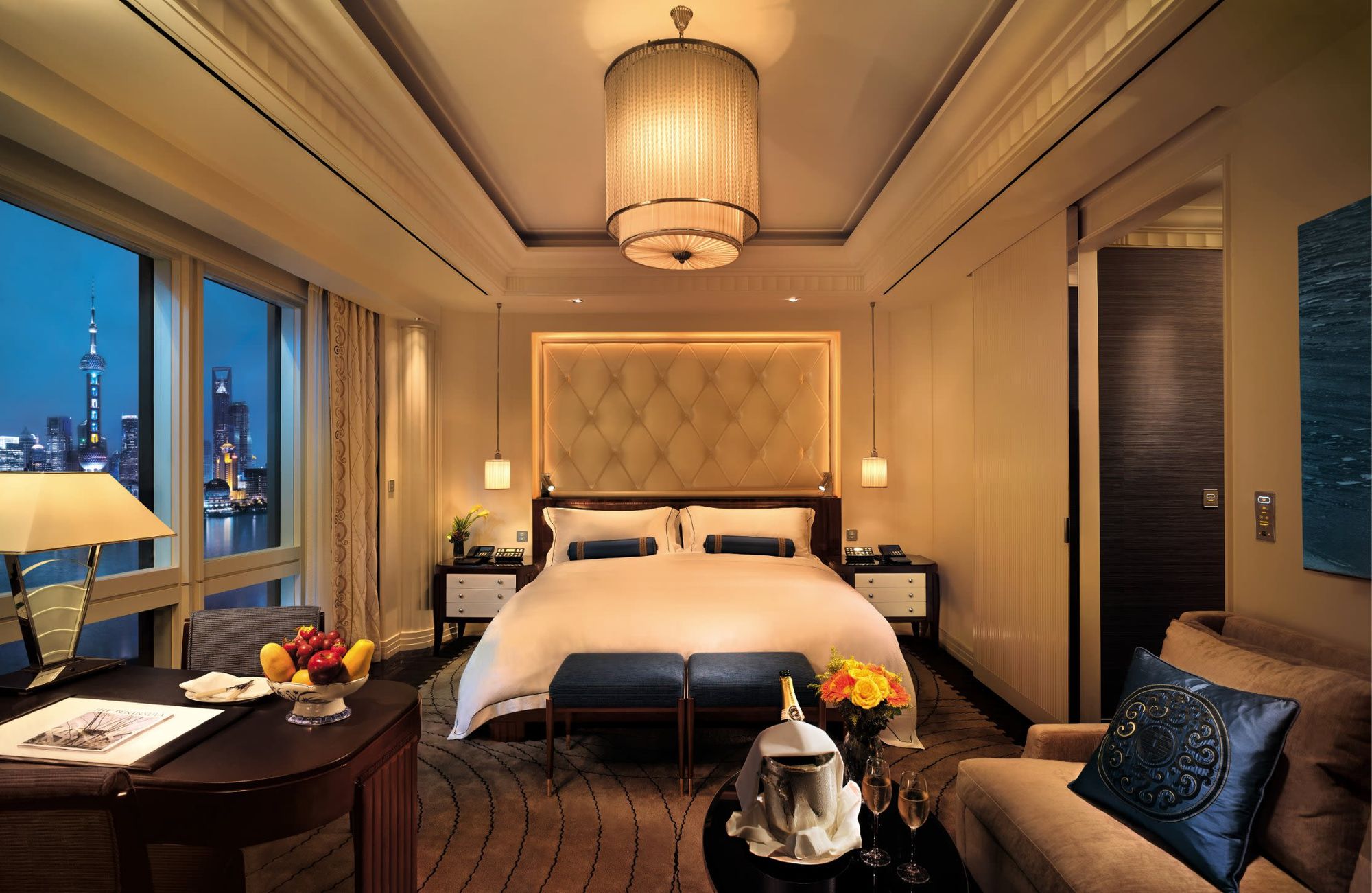 Glitz Stay suite with skyline view